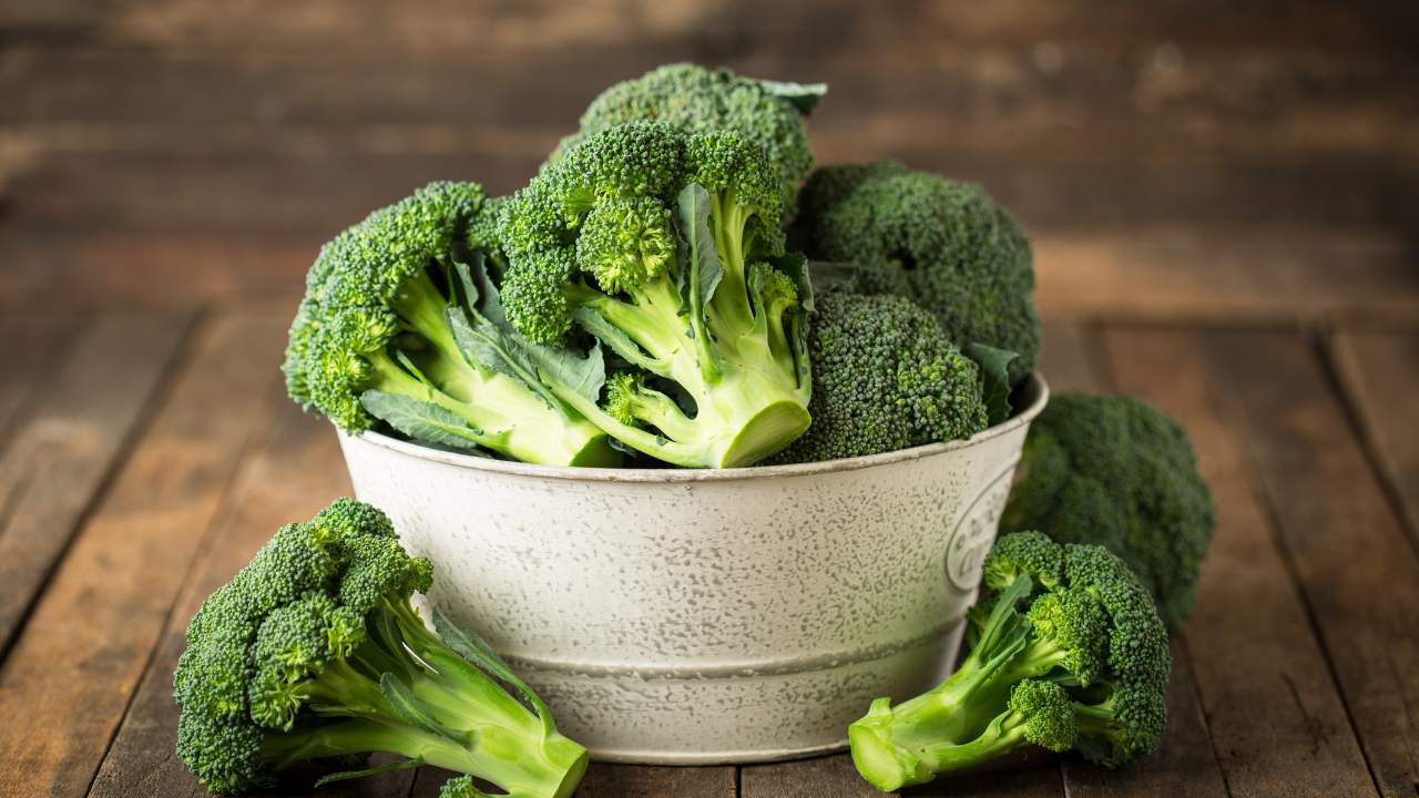 Broccoli Benefits in Hindi